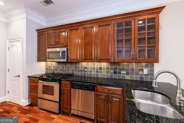 8720 Parker Place, Roswell, GA 30076