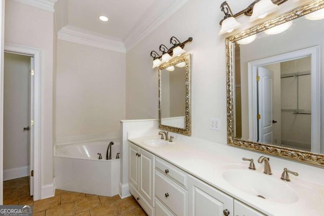8720 Parker Place, Roswell, GA 30076