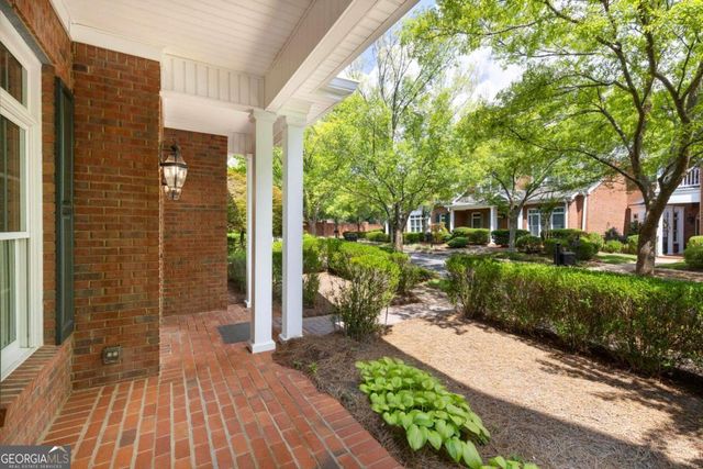 8720 Parker Place, Roswell, GA 30076