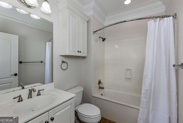 8720 Parker Place, Roswell, GA 30076