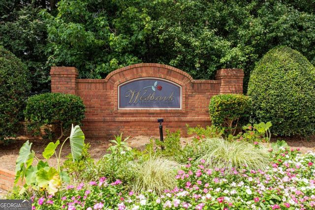 8720 Parker Place, Roswell, GA 30076
