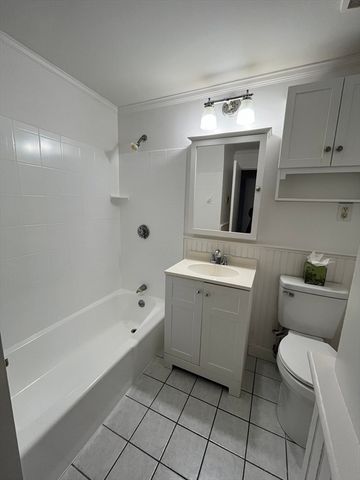 48 N Emerson 9, Wakefield, MA 01880