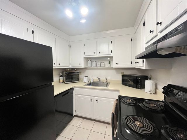 48 N Emerson 9, Wakefield, MA 01880