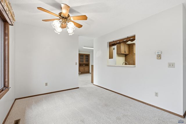 610 FAIRLAWN DR, Rapid City, SD 57702
