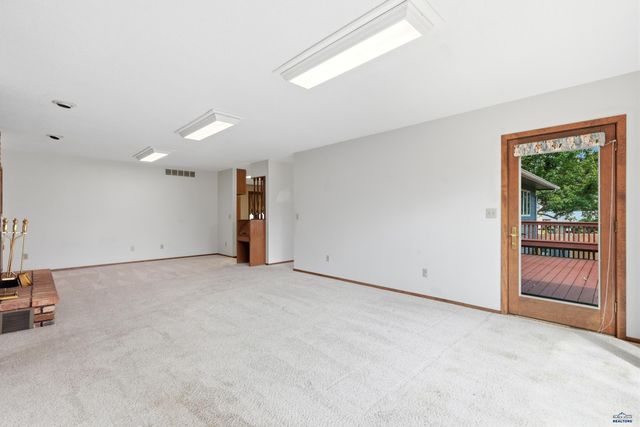610 FAIRLAWN DR, Rapid City, SD 57702