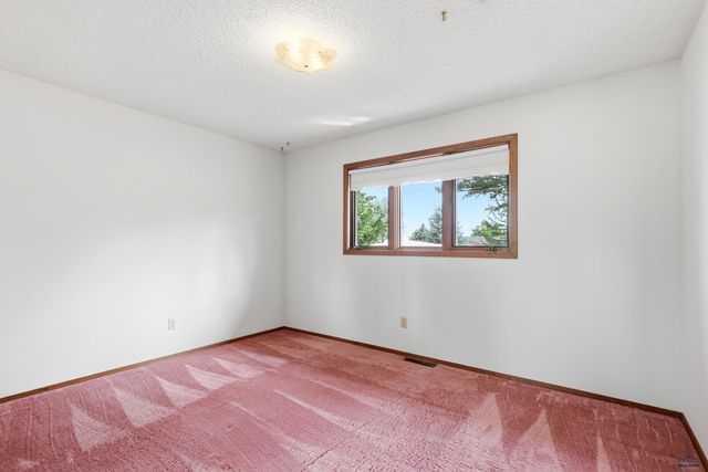 610 FAIRLAWN DR, Rapid City, SD 57702