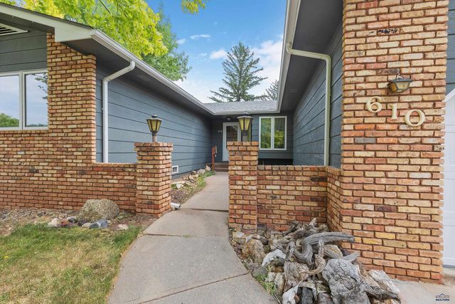 610 FAIRLAWN DR, Rapid City, SD 57702