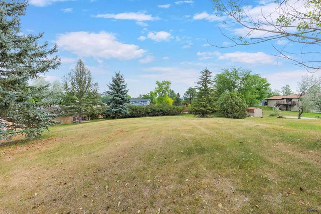 610 FAIRLAWN DR, Rapid City, SD 57702
