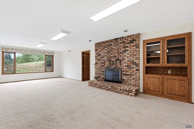 610 FAIRLAWN DR, Rapid City, SD 57702