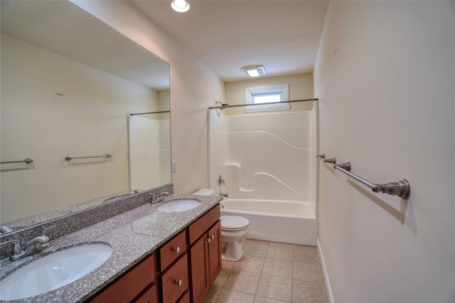 6885 MULLIGAN Court, Erie, PA 16510