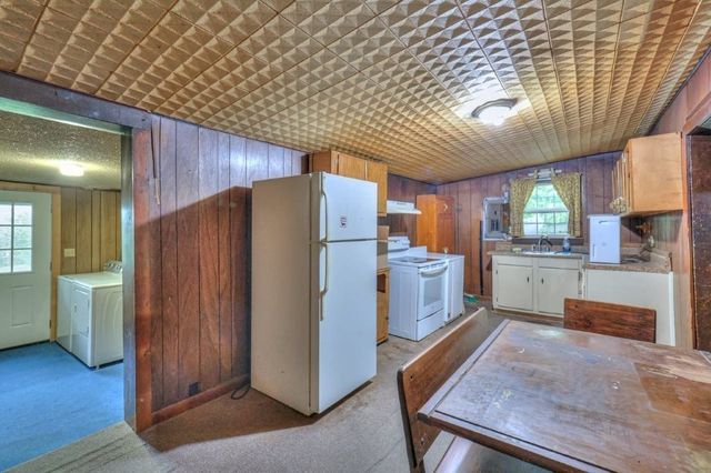 248 Old Flat Creek Road, Shelbyville, TN 37160