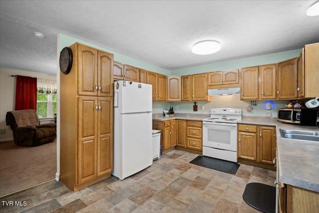 116 Regency Drive, Rogersville, TN 37857