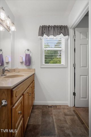 116 Regency Drive, Rogersville, TN 37857