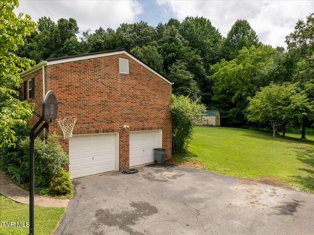 116 Regency Drive, Rogersville, TN 37857