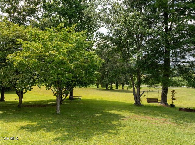 116 Regency Drive, Rogersville, TN 37857