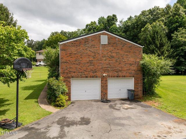 116 Regency Drive, Rogersville, TN 37857