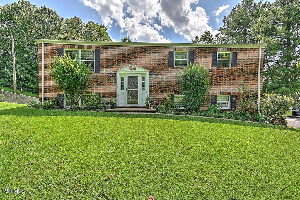 116 Regency Drive, Rogersville, TN 37857