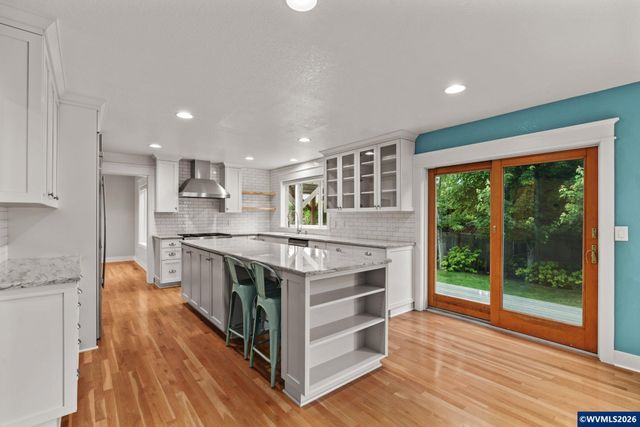 2394 NW Kinderman Dr, Corvallis, OR 97330