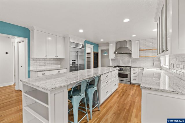 2394 NW Kinderman Dr, Corvallis, OR 97330
