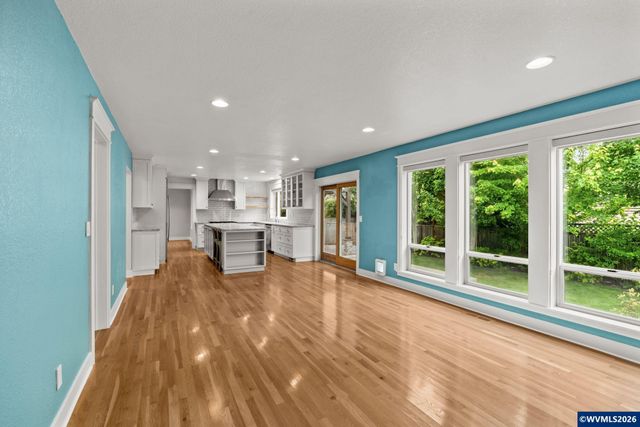 2394 NW Kinderman Dr, Corvallis, OR 97330