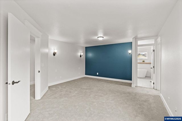 2394 NW Kinderman Dr, Corvallis, OR 97330