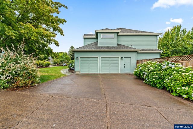 2394 NW Kinderman Dr, Corvallis, OR 97330
