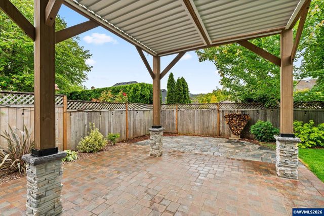 2394 NW Kinderman Dr, Corvallis, OR 97330