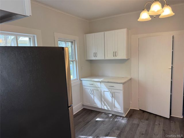 805 Main Street, Port Jefferson, NY 11777