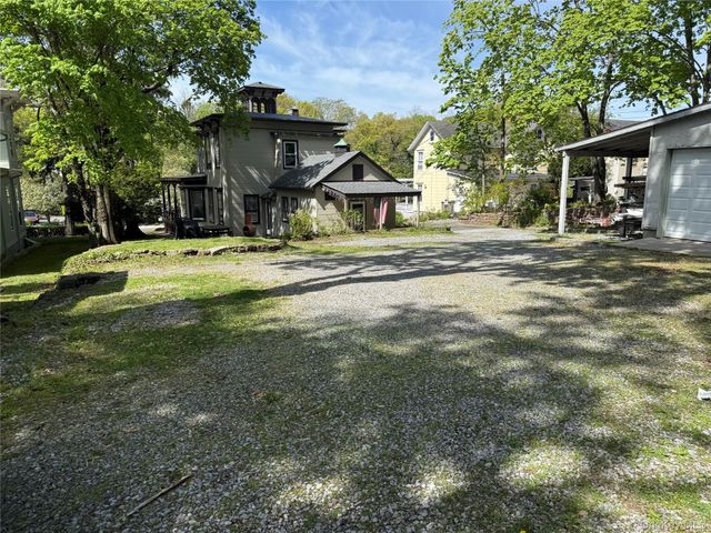 805 Main Street, Port Jefferson, NY 11777