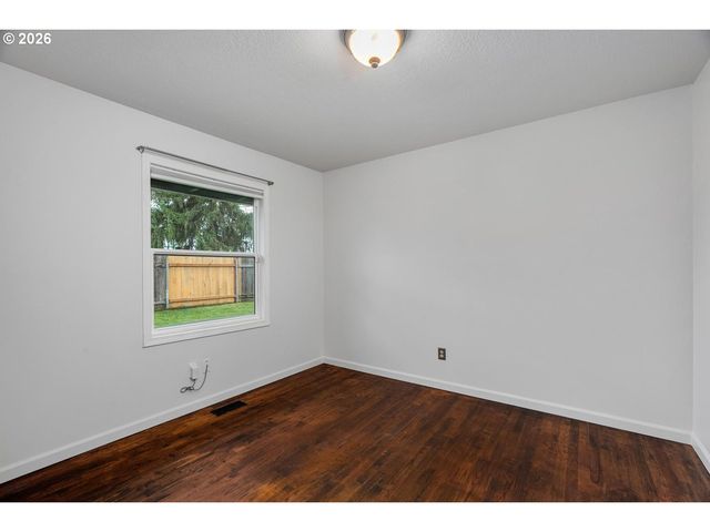 1903 Se 158TH Ave, Portland, OR 97233