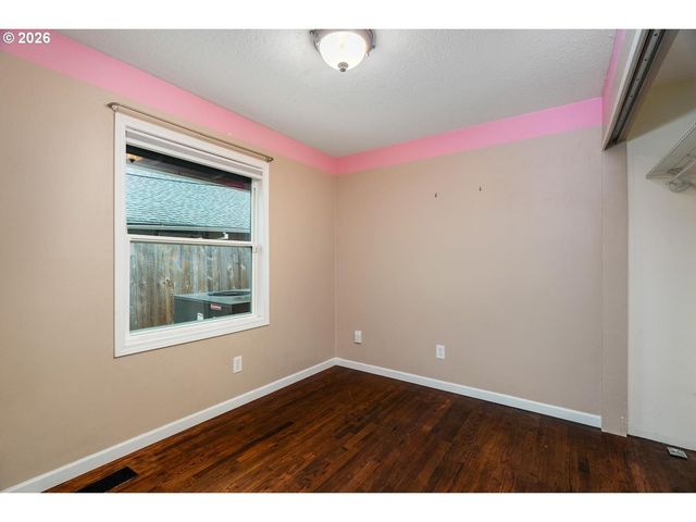 1903 Se 158TH Ave, Portland, OR 97233