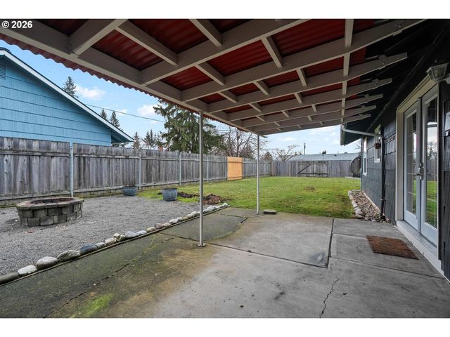 1903 Se 158TH Ave, Portland, OR 97233