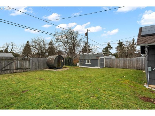 1903 Se 158TH Ave, Portland, OR 97233