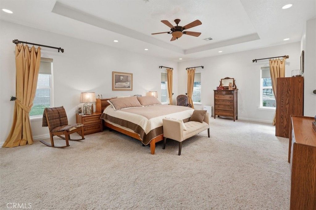 Image 27 of property listing at 9115 Elizabeth Lake, Leona Valley, CA 93551