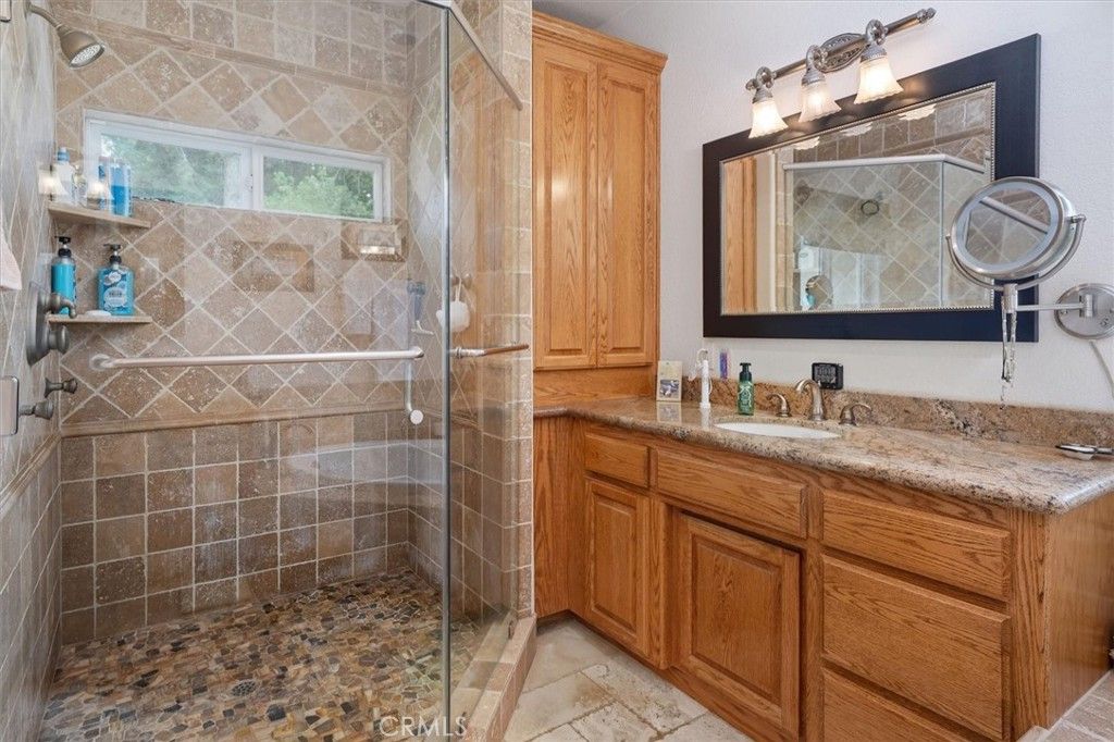 Image 31 of property listing at 9115 Elizabeth Lake, Leona Valley, CA 93551