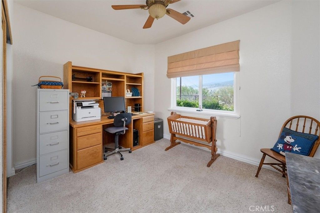Image 32 of property listing at 9115 Elizabeth Lake, Leona Valley, CA 93551
