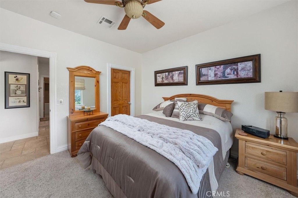 Image 40 of property listing at 9115 Elizabeth Lake, Leona Valley, CA 93551