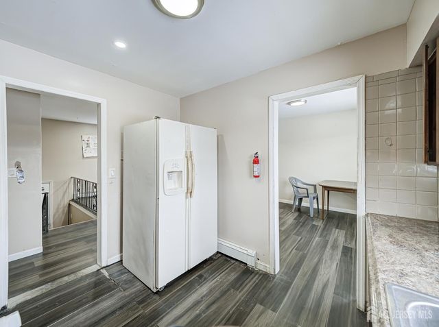 42 Mercer Street, Carteret, NJ 07008