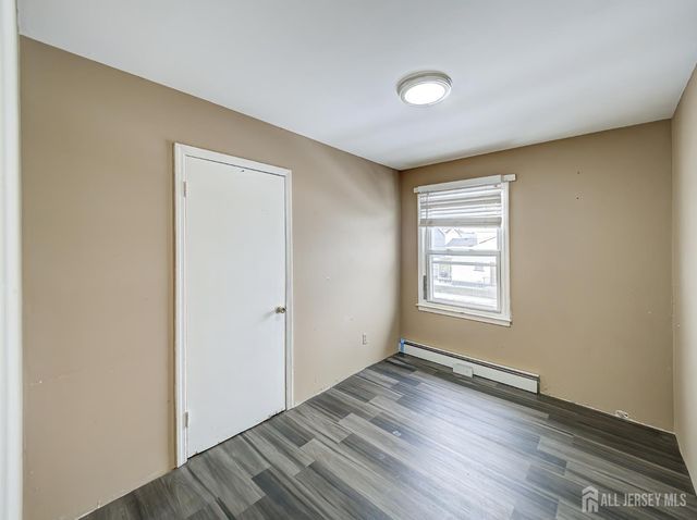 42 Mercer Street, Carteret, NJ 07008