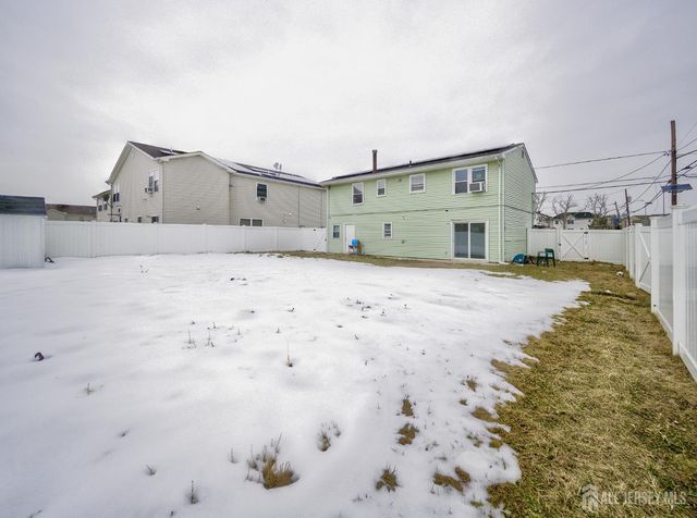 42 Mercer Street, Carteret, NJ 07008