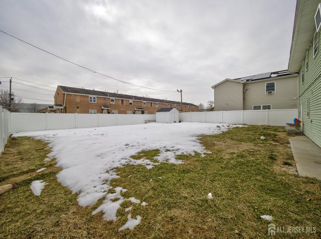 42 Mercer Street, Carteret, NJ 07008