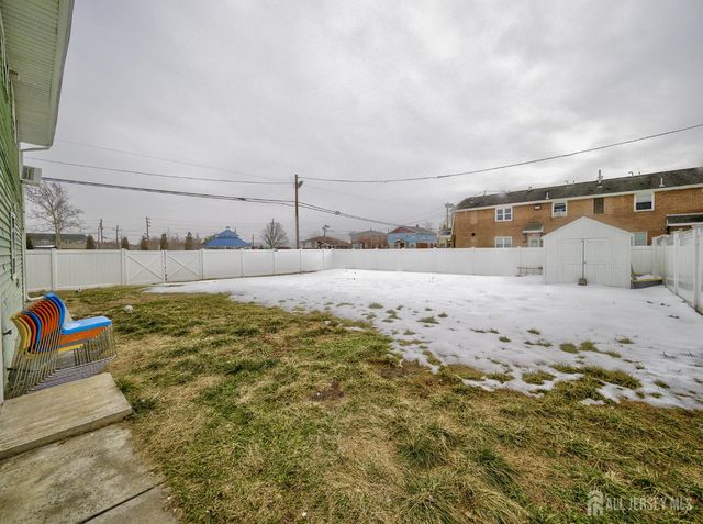 42 Mercer Street, Carteret, NJ 07008