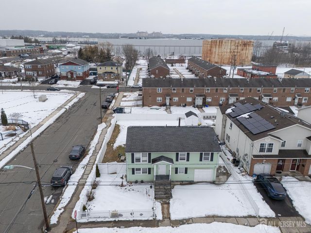 42 Mercer Street, Carteret, NJ 07008