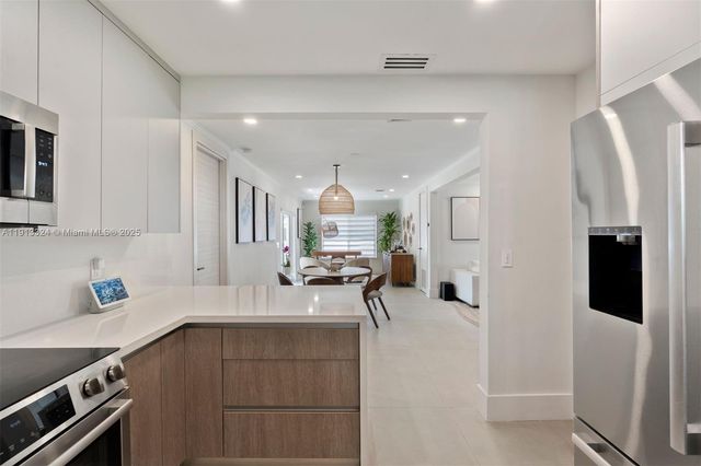 45 Palermo Ave, Coral Gables, FL 33134