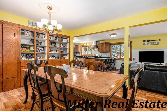 9059 S M 43 Highway, Delton, MI 49046