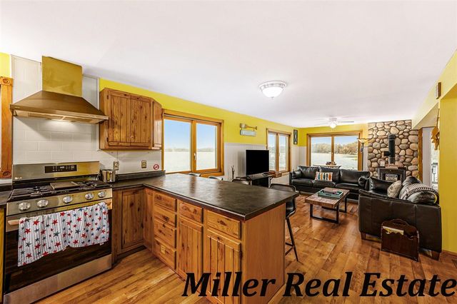 9059 S M 43 Highway, Delton, MI 49046