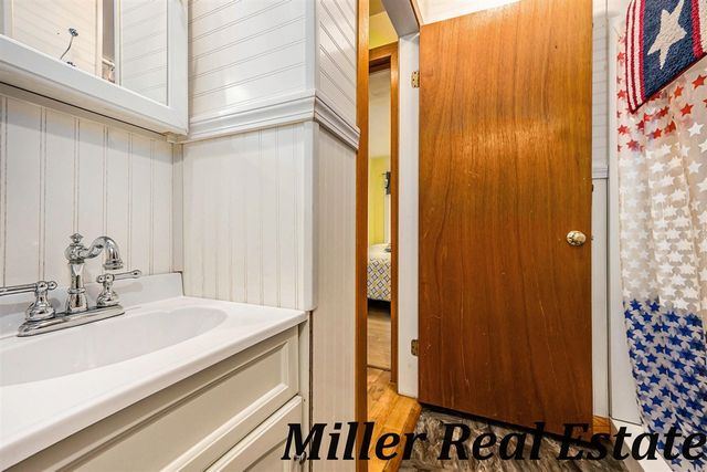 9059 S M 43 Highway, Delton, MI 49046