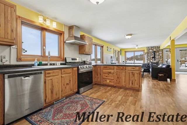 9059 S M 43 Highway, Delton, MI 49046