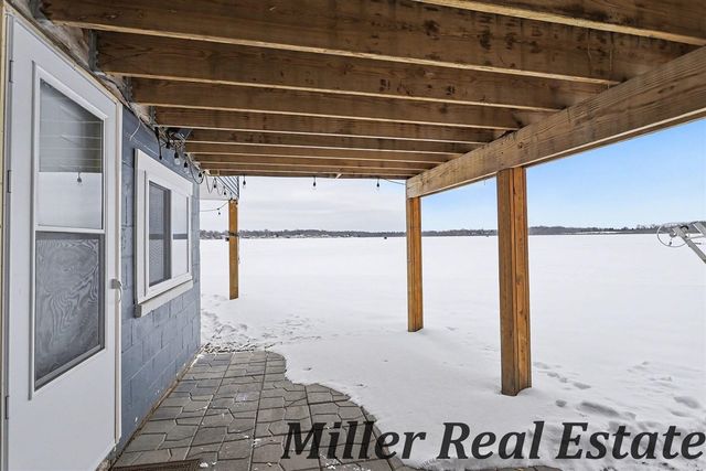 9059 S M 43 Highway, Delton, MI 49046