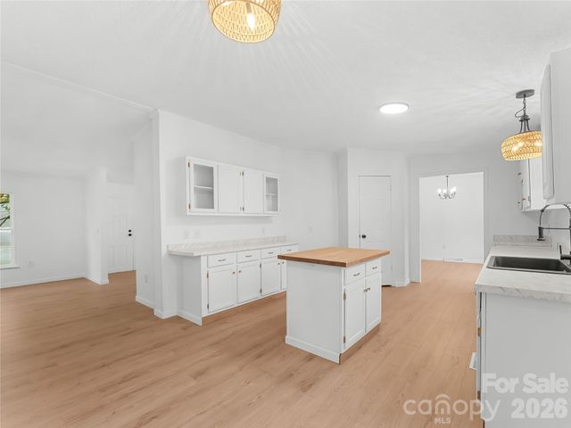 398 Staton Road, Flat Rock, NC 28731